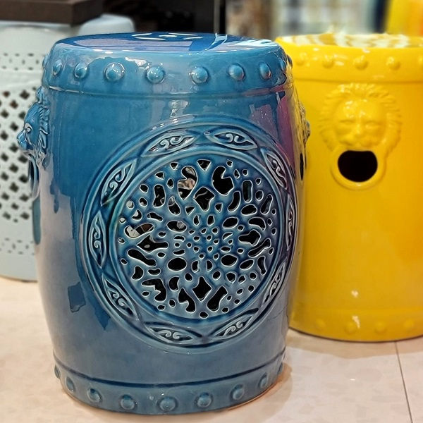 Thumbnail: Brocade Lion Garden Stool