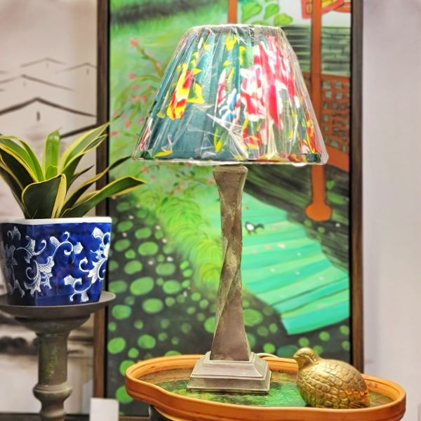 Thumbnail: Twist Square Table Lamp