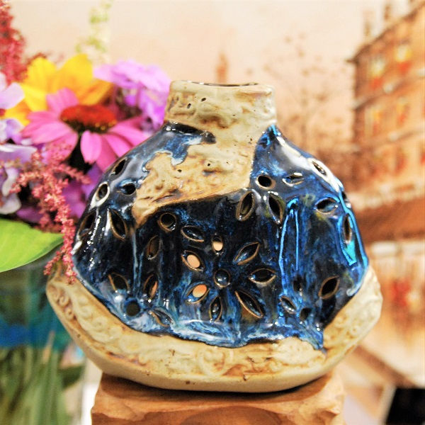 Thumbnail: Flower Qipao Tealight Diffuser