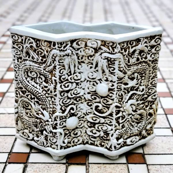 Thumbnail: Dragon Brush Pots
