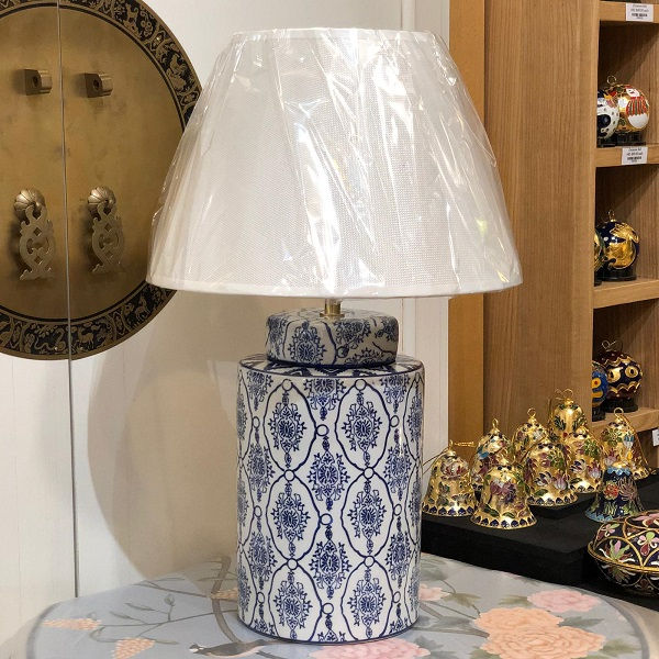 Thumbnail: Chandelier Lidded Container Lamp