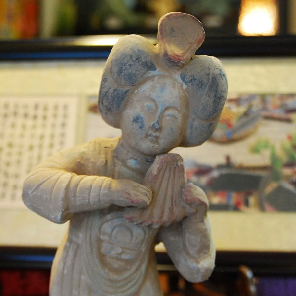 Thumbnail: Tang Dynasty Terra-Cotta Lady