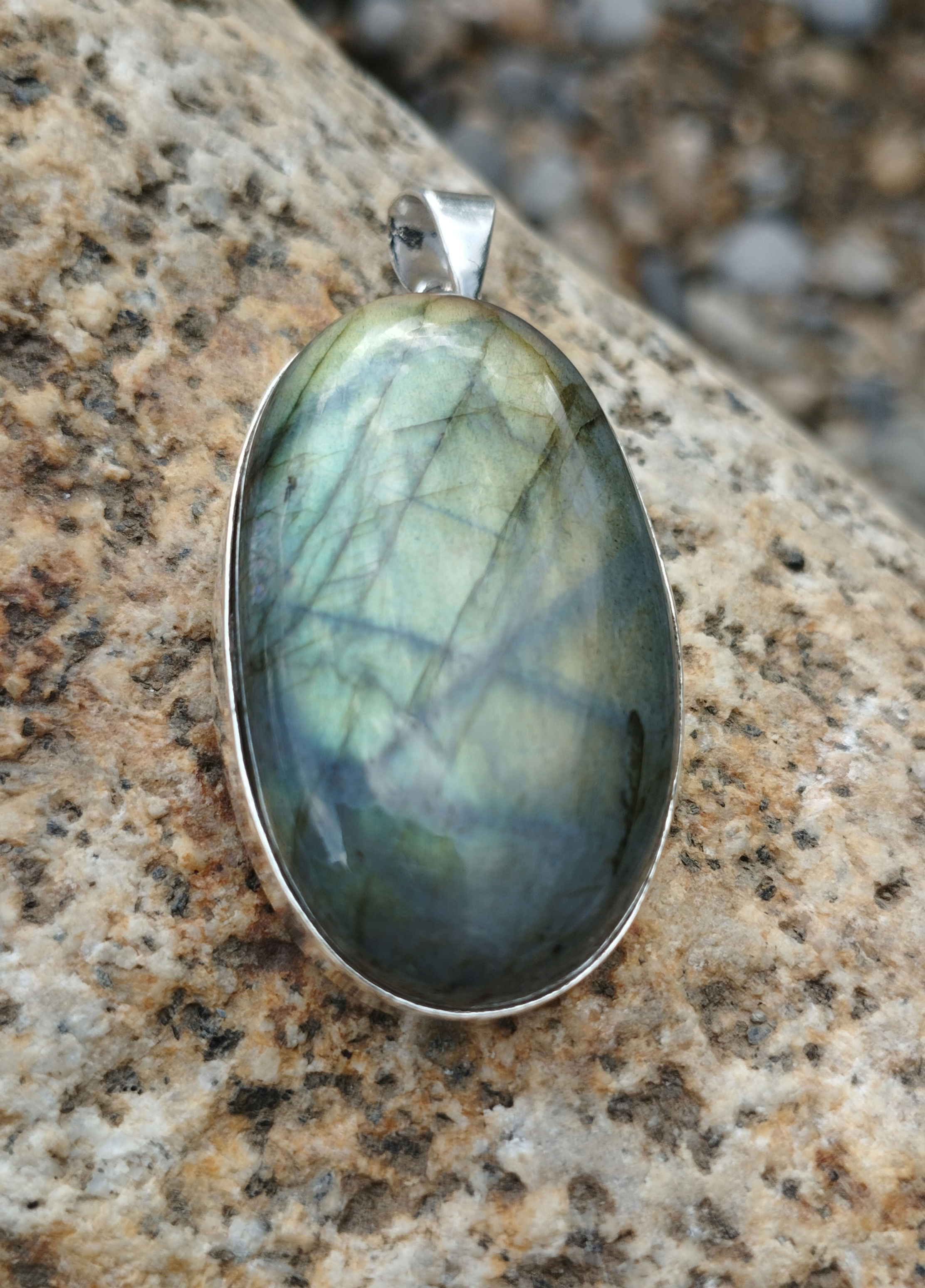 Pendentif labradorite certi en plaqué argent 