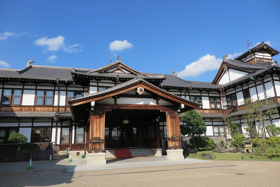 The Nara Hotel, one of the oldest hotels in Japan, is found on a hilltop of Nara City.