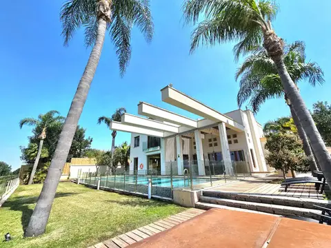 bed39e8e-439f-4692-9480-28e02db0ae21 - Copy.jpg