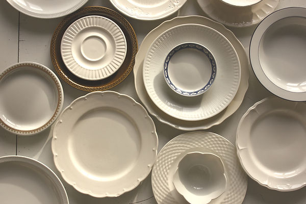 assorted-color ceramic dinnerware set_edited.jpg