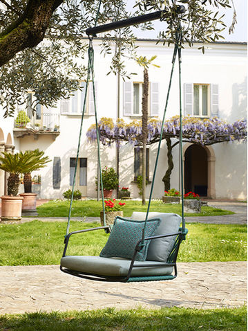 s-cab_lisa_scatter cushion.jpg