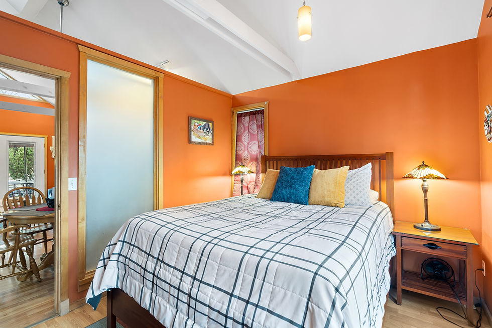 Thumbnail: Blue Moon Cottage - (Downtown Ashland, Sleeps 4)