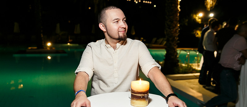 Ведущий из России Сергей Федянин. Азербайджан.