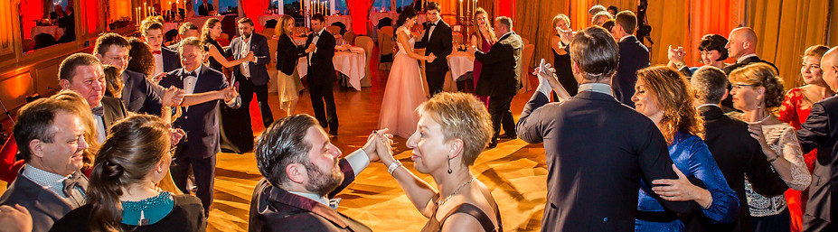 Масленица 2015 в Швейцарии. Ведущий из России Сергей Федянин