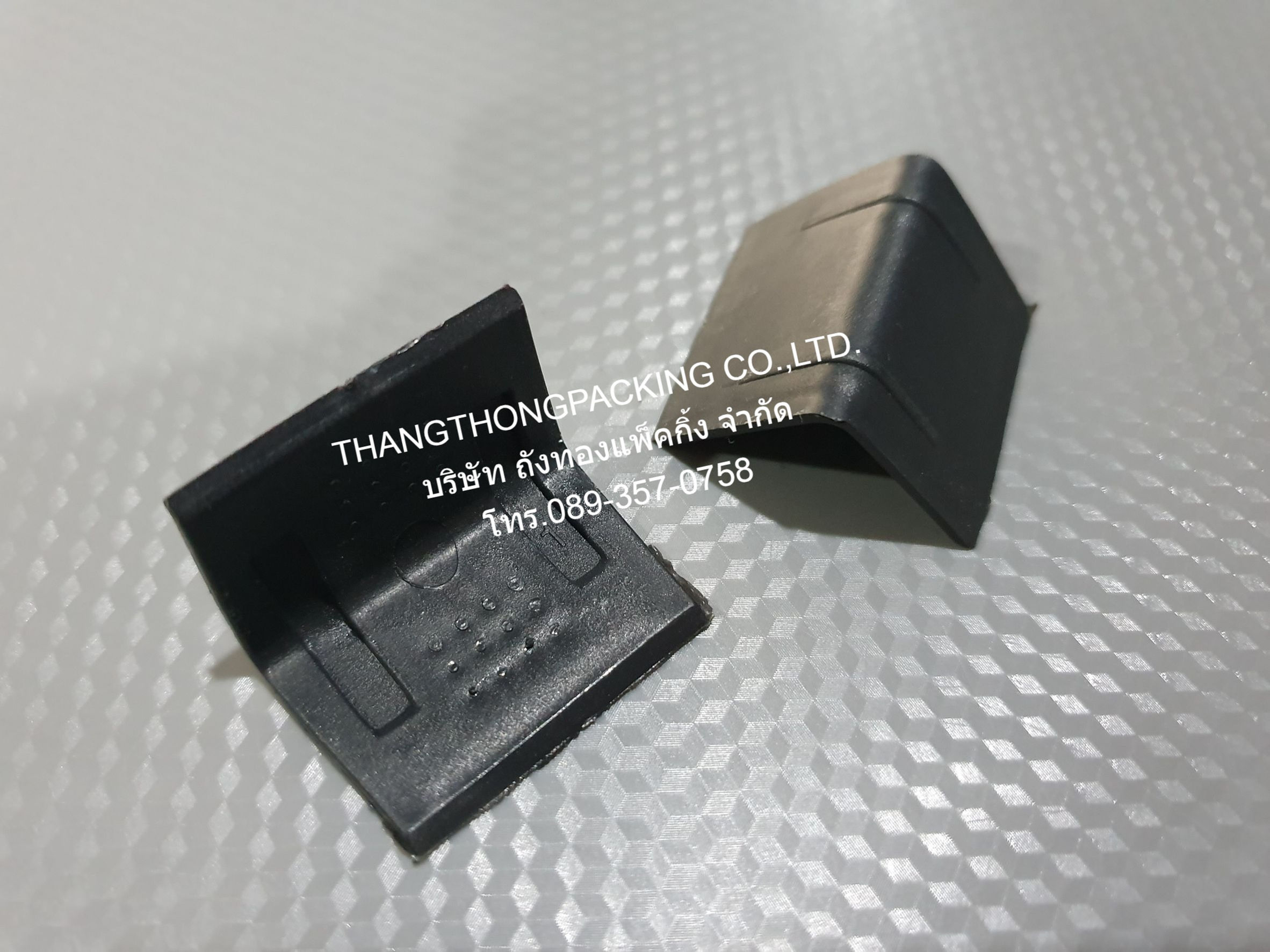 ฉากพลาสติกเข้ามุมสินค้า