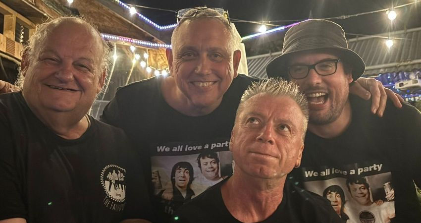 Laurence O & Louise Hatch and The Blistered Mirrors