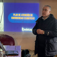 Edelaysen presenta medidas preventivas para el invierno a personal técnico de la Municipalidad de Aysén