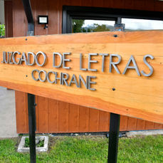 Juzgado de Cochrane acoge demanda subsidiaria de constructora a cargo de ejecución de red sanitaria en Caleta Tortel