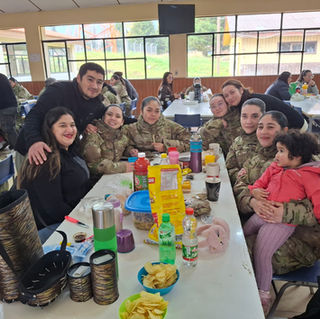 SOLDADOS CONSCRIPTOS RECIBEN SU PRIMERA VISITA FAMILIAR EN COYHAIQUE Y PUERTO AYSÉN