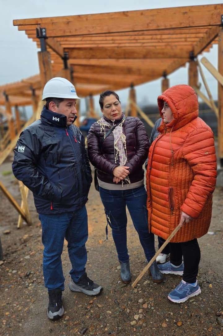 Avanzan las obras para mejorar el área verde de Avenida Costanera en Puerto Aysén
