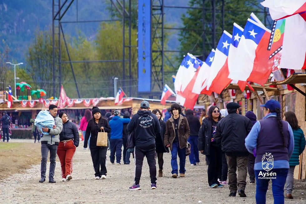 Cientos de personas disfrutaron de una nueva jornada de “Domingos en Aysén” en el Parque Municipal