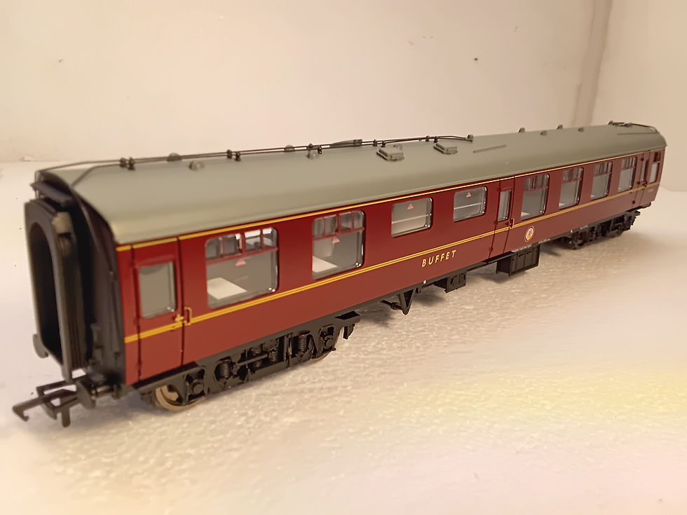 Thumbnail: Bachmann 39-261B BR Mk1 RMB Miniature Buffet Car Maroon