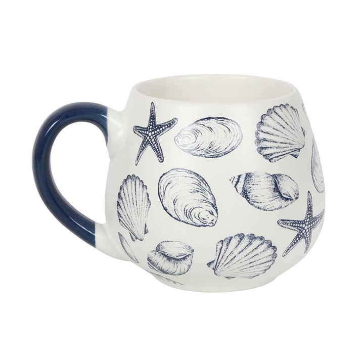 Seashell-designed mug with blue handle
