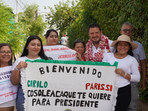 El candidato a ala alcaldía de Cosoleacaque Lic. Cirilo Vazquez Parissi recorre el Barrio Primero y segundo