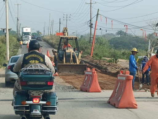 Habitantes y estudiantes de Coatzacoalcos y Minatitlán se sienten engañados por cierre del puente Calzadas II.