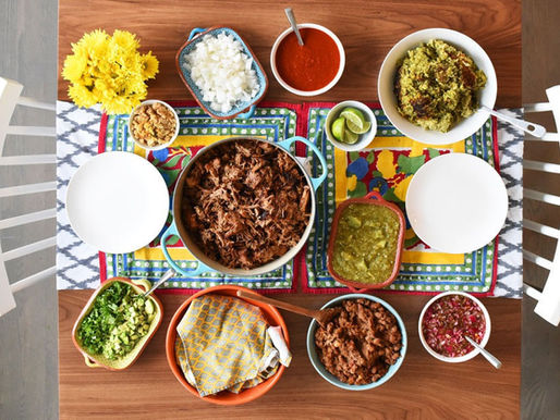 ¿Qué guarniciones le van mejor a tus tacos de carnitas?