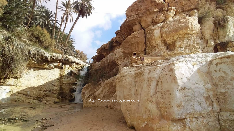 Tamerza Waterfall - Mountain oasis - Tozeur Tunisia