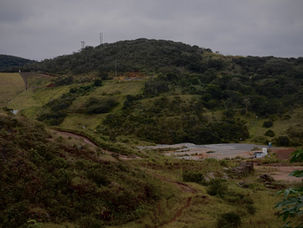 Descaracterização da Barragem Doutor e remoções prolongadas aumentam a insegurança da população e os riscos socioambientais 