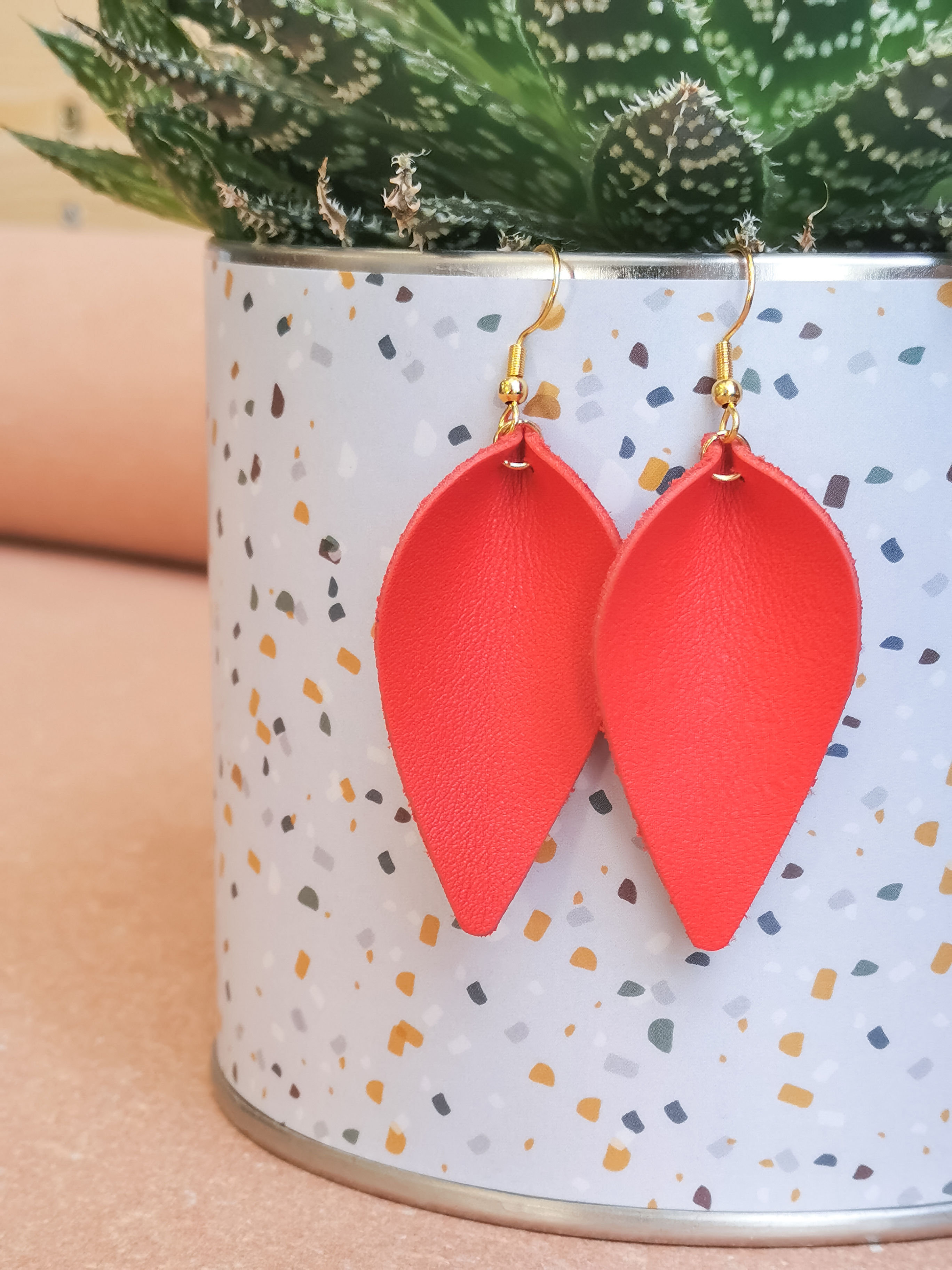 Boucles d'oreilles modèle Feuille en cuir