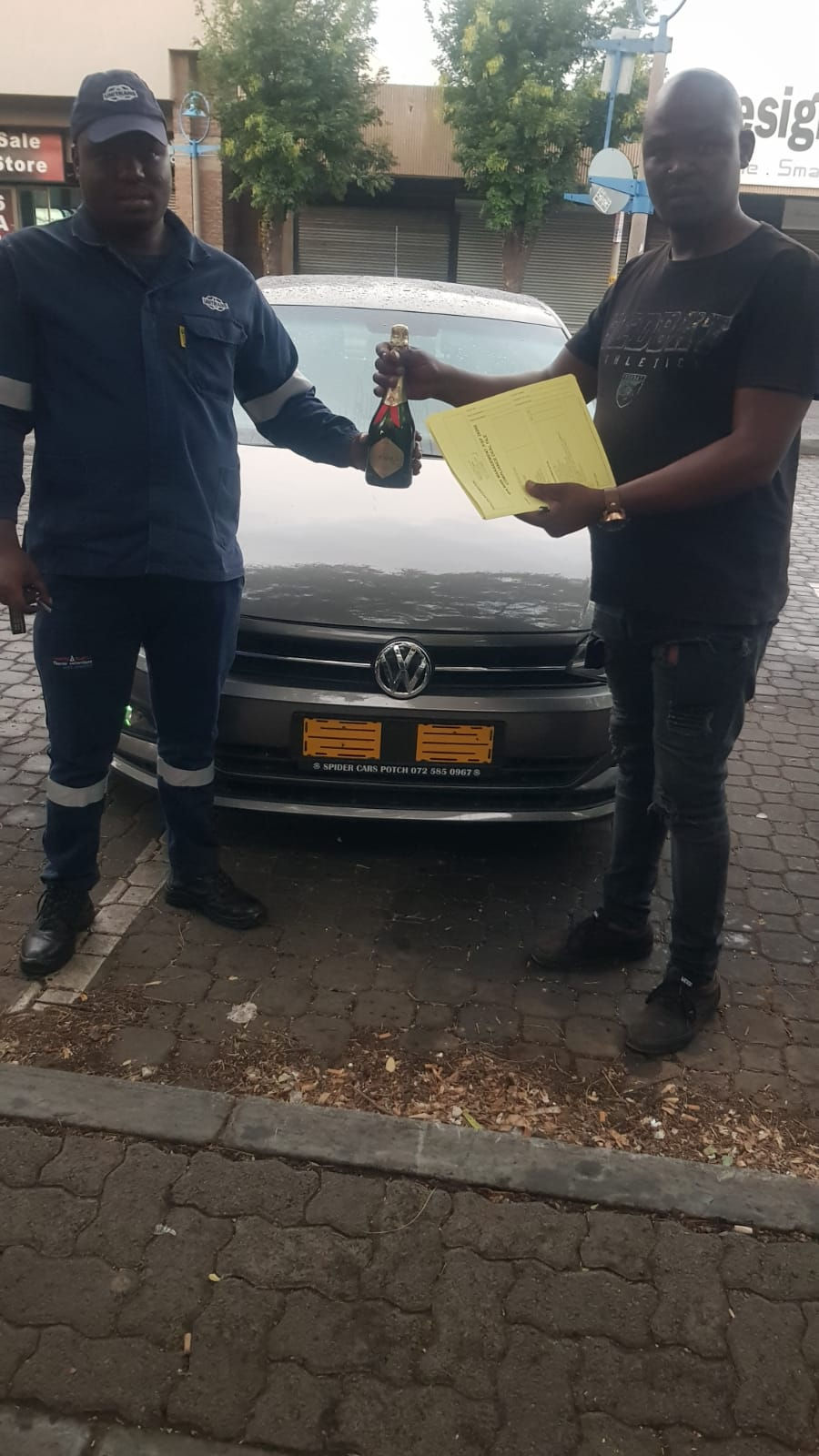 Mr Thulani Sibande