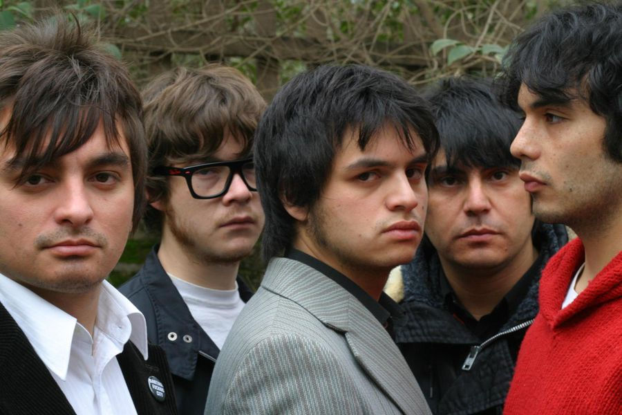 Dry Cleaning trae la nueva generación del post-punk británico a Chile: 17 de mayo en Club Suterráneo
