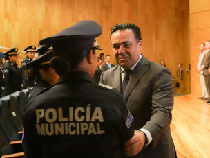 Rinden protesta 19 nuevos oficiales de la Policía Municipal