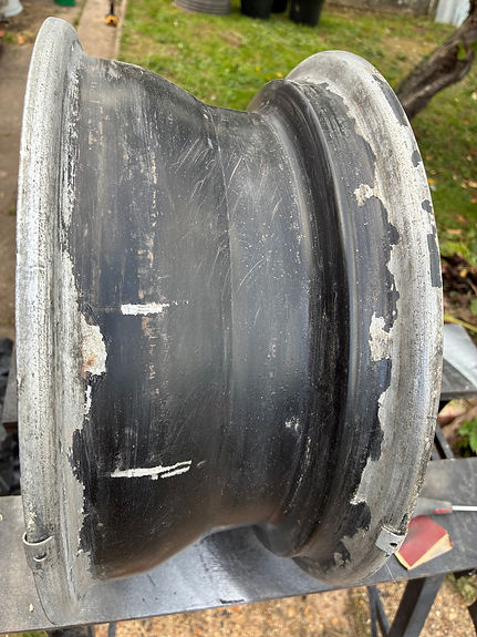 Tatty rim - you can see why the tyre was losing pressure