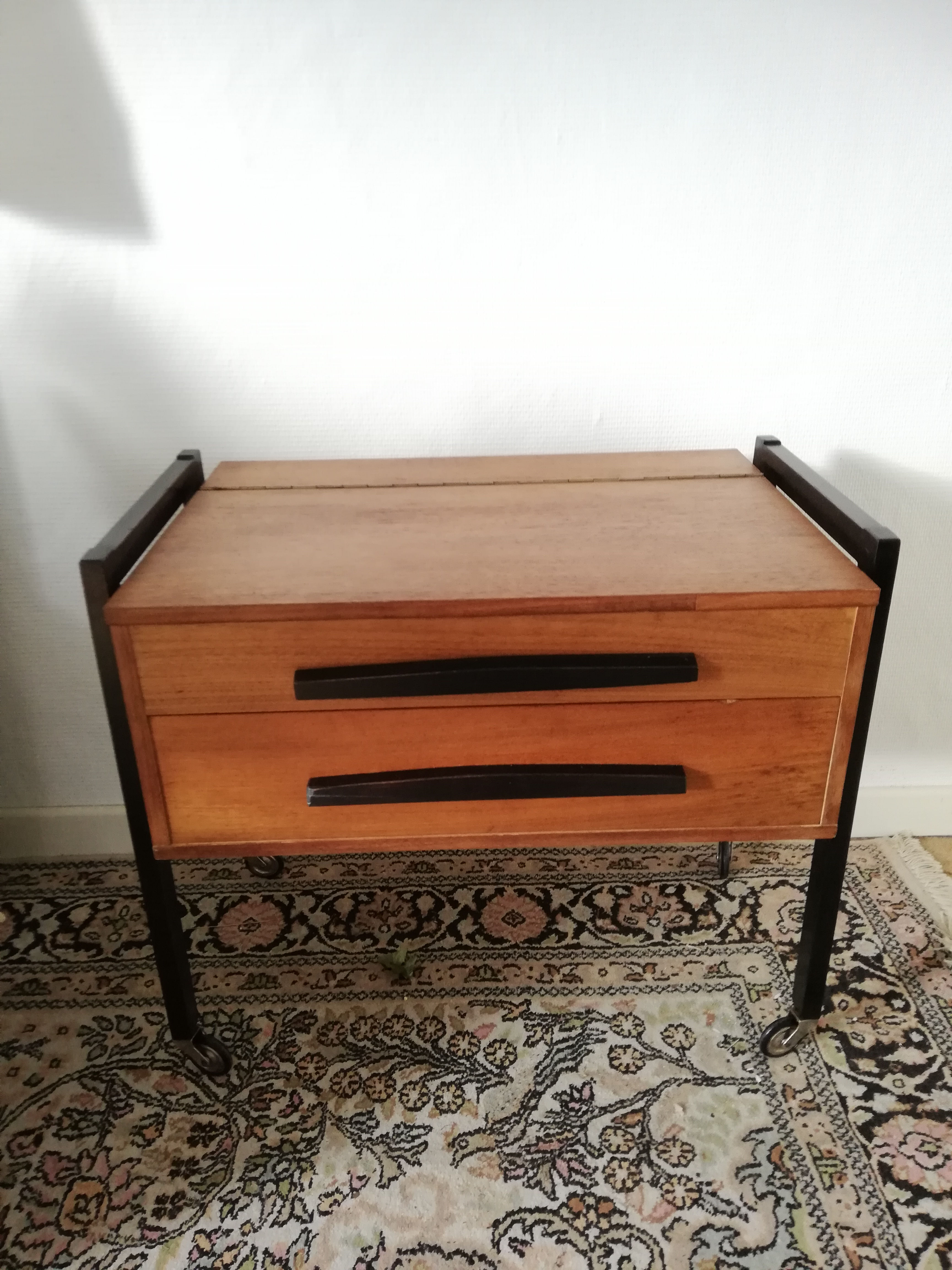 chevet table scandinave vintage