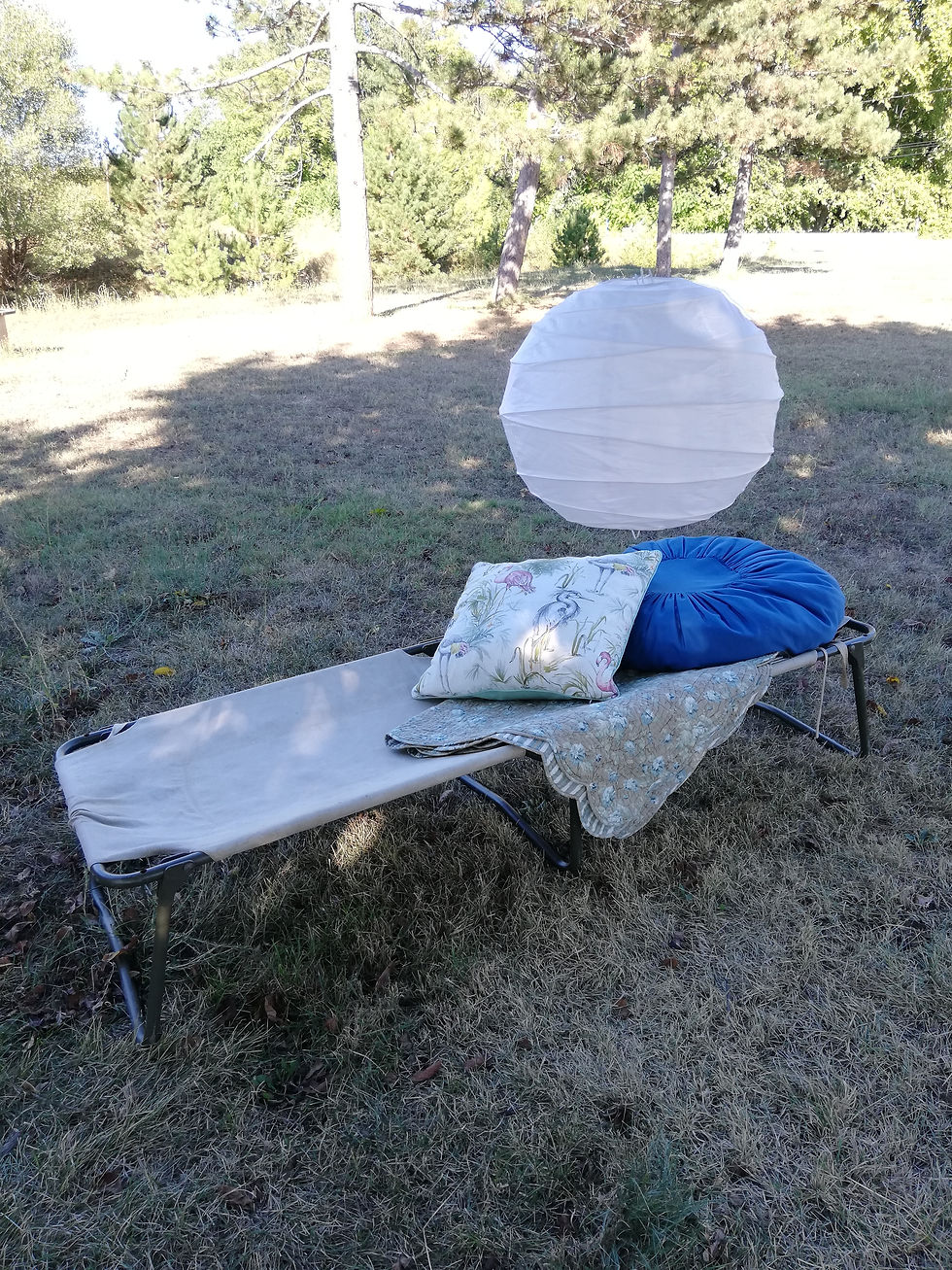 lit camp vintage de l'armee