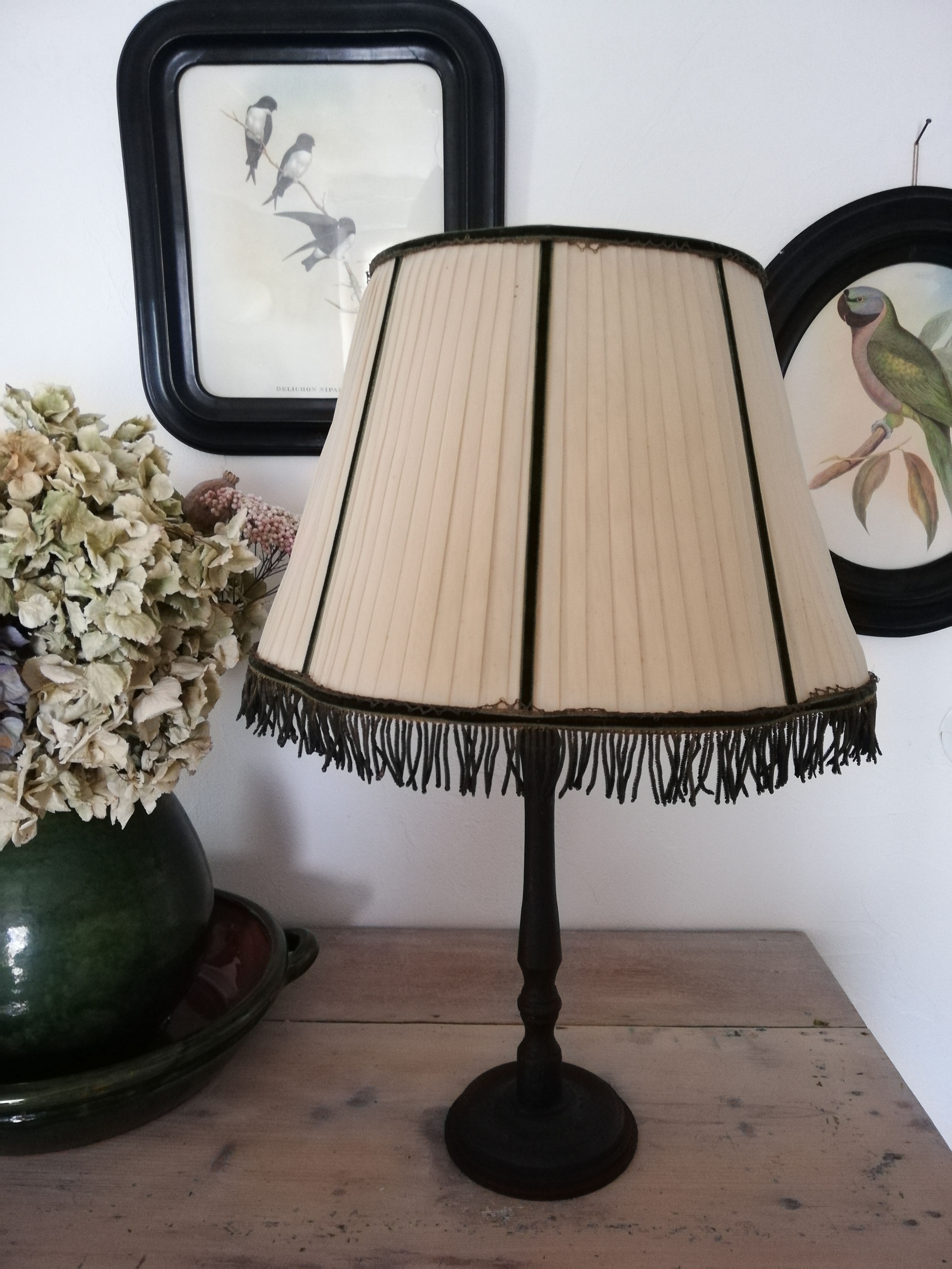 grand abat-jour vintage franges et tissus beige et noir