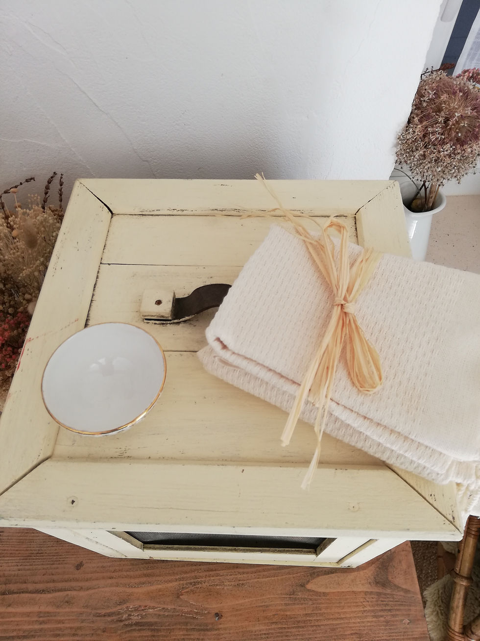 petit garde manger vintage bois beige creme