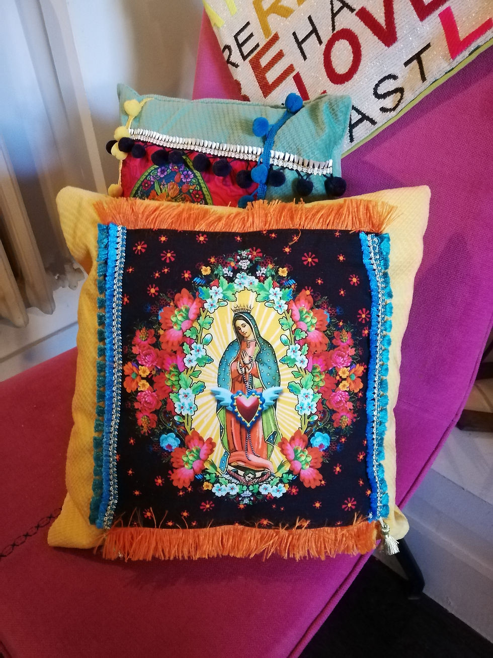 coussin neuf bohémian style vierge marie