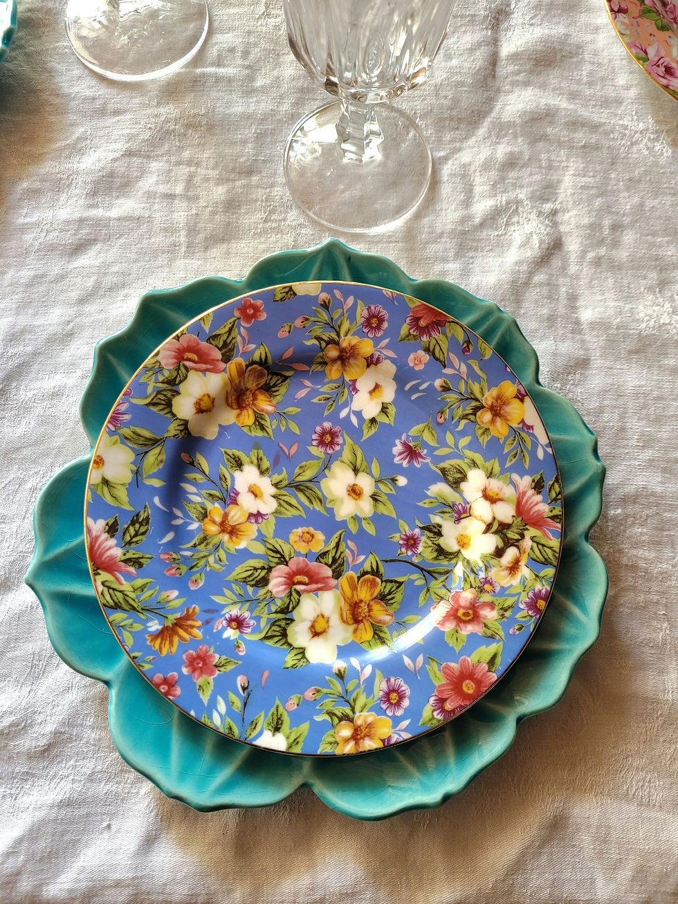 assiettes à dessert fleuries en porcelaine