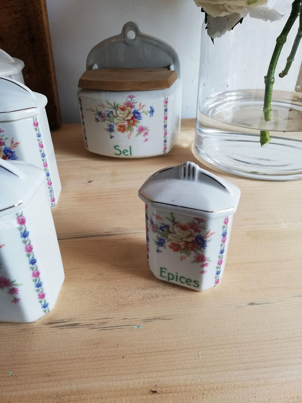 boite à épices vintage en porcelaine