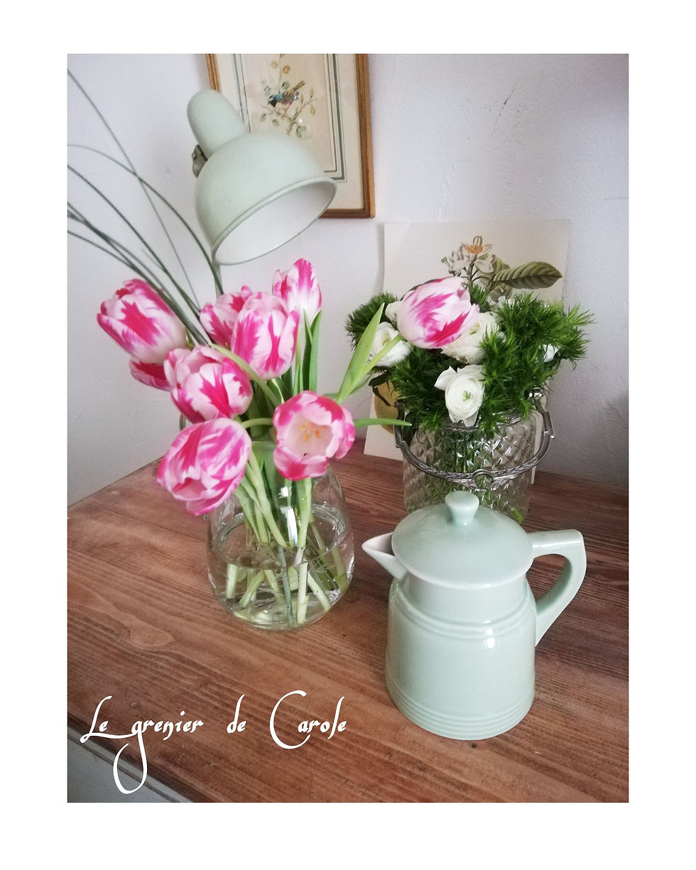 verseuse vintage porcelaine vert d'eau