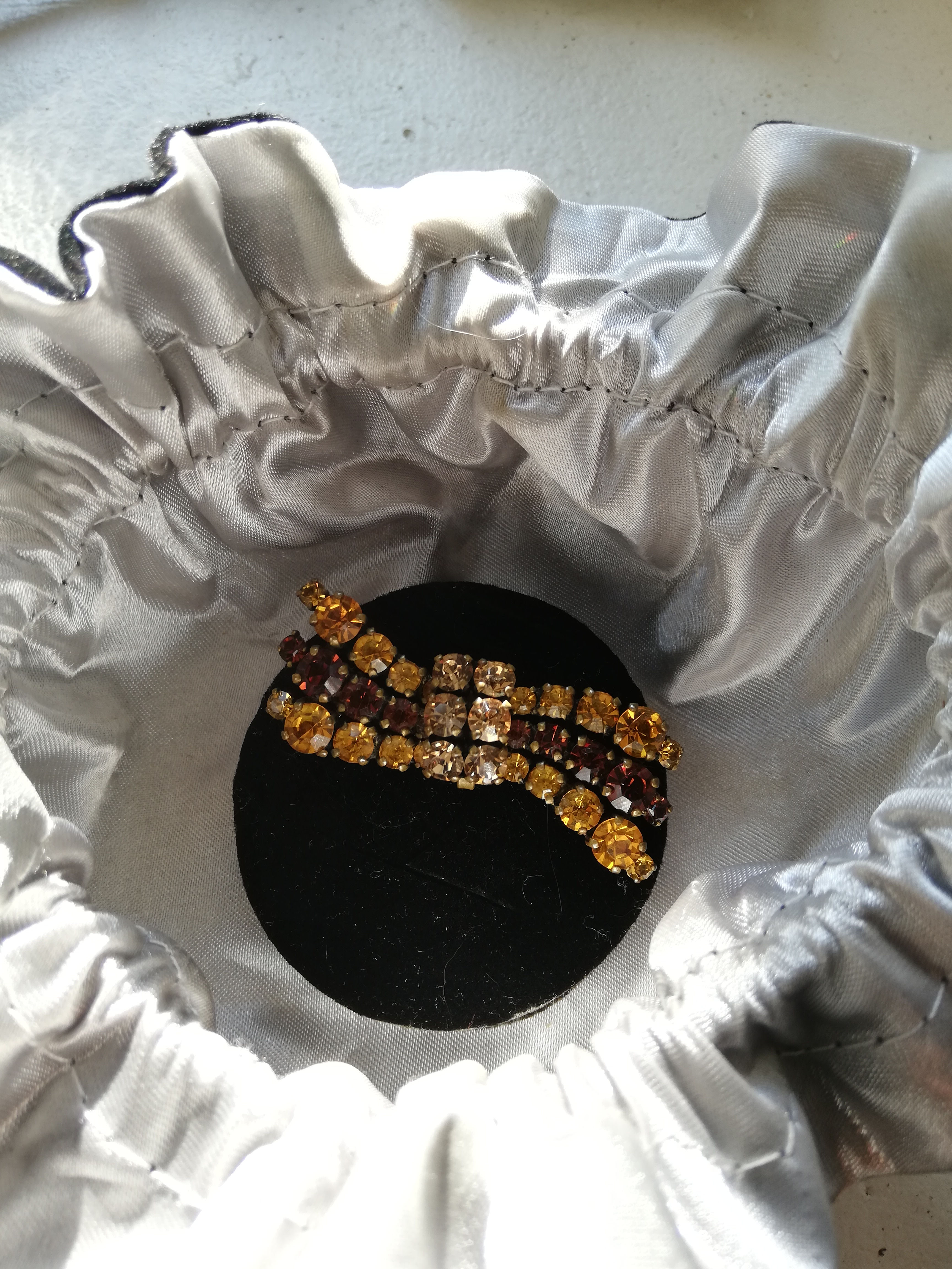 Broche ancienne 1930