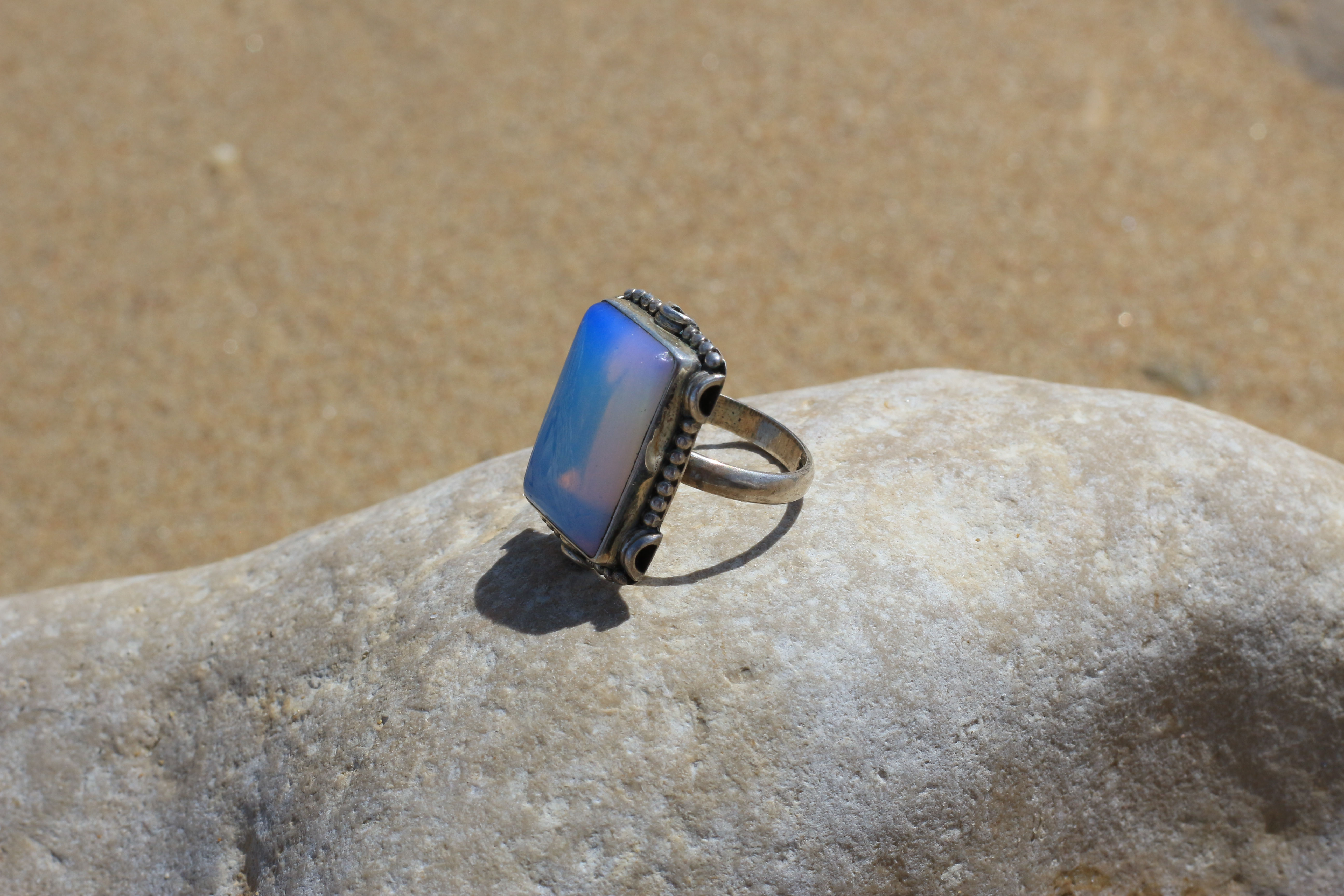Bague en argent grosse pierre bleu ciel