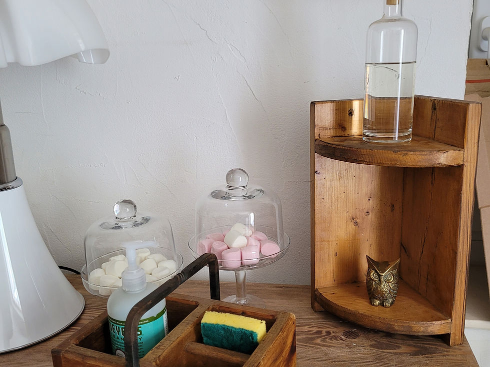 cloche ancienne sur pied