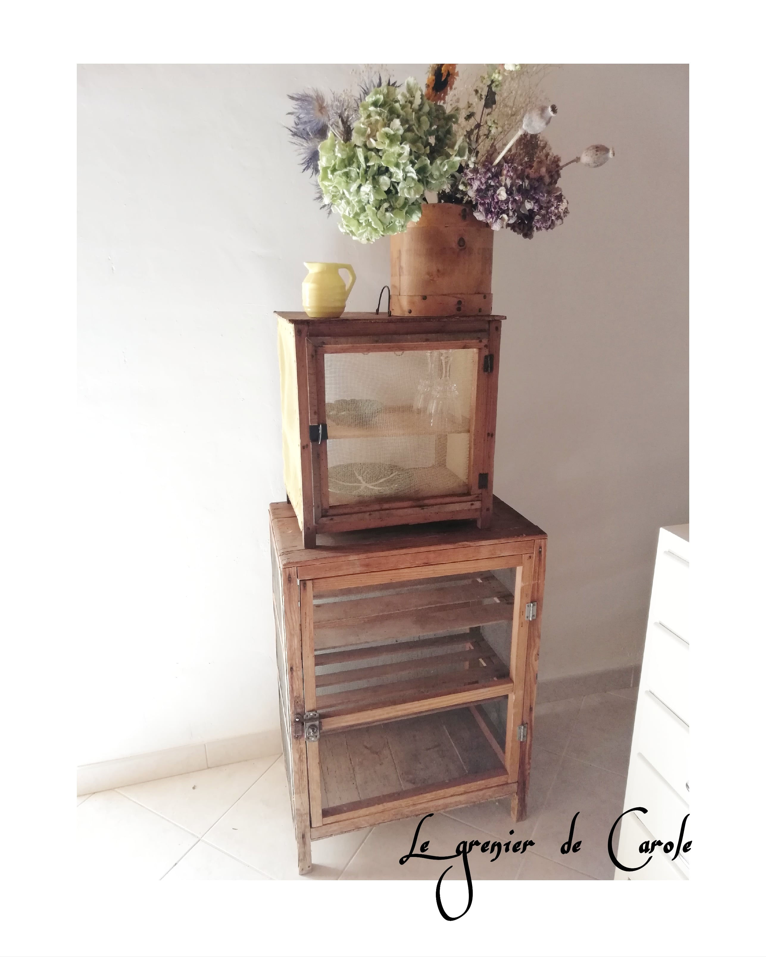 garde manger vintage en bois
