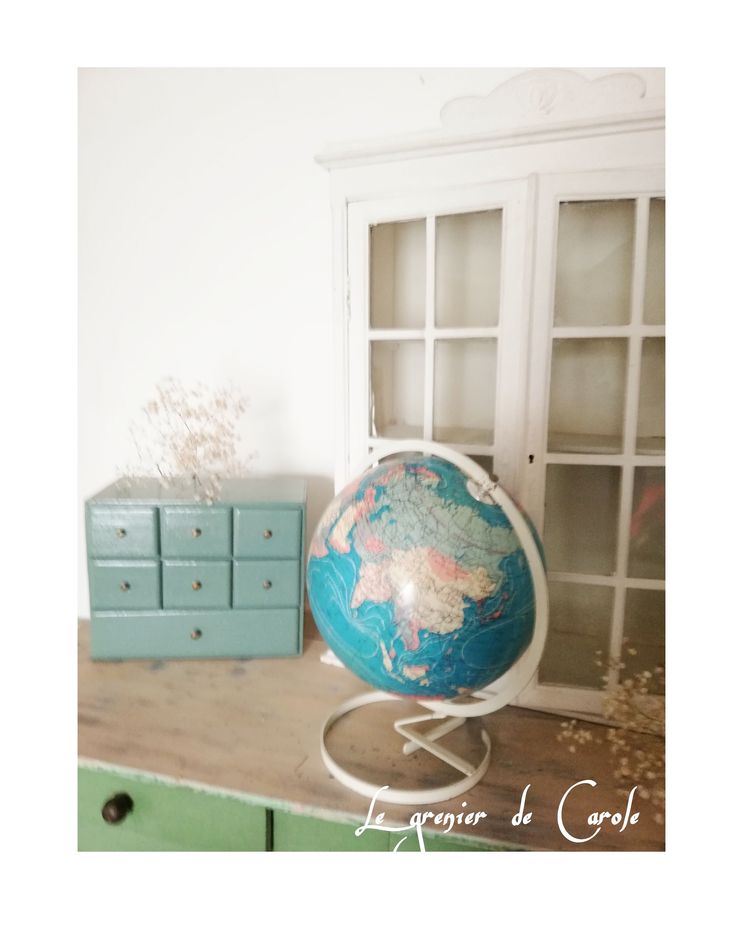 globe terrestre mappemonde vintage