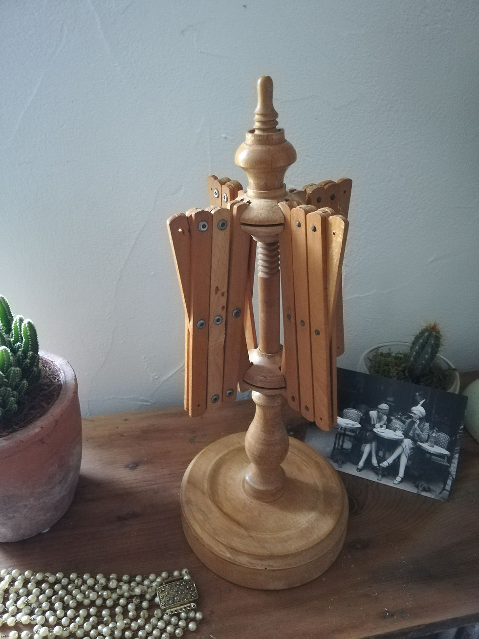 porte bijoux porte photo devidoir à laine