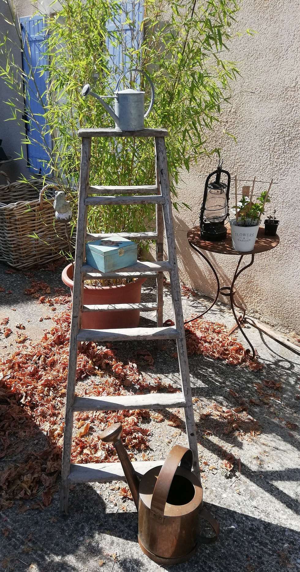 echelle ancienne patine bleue