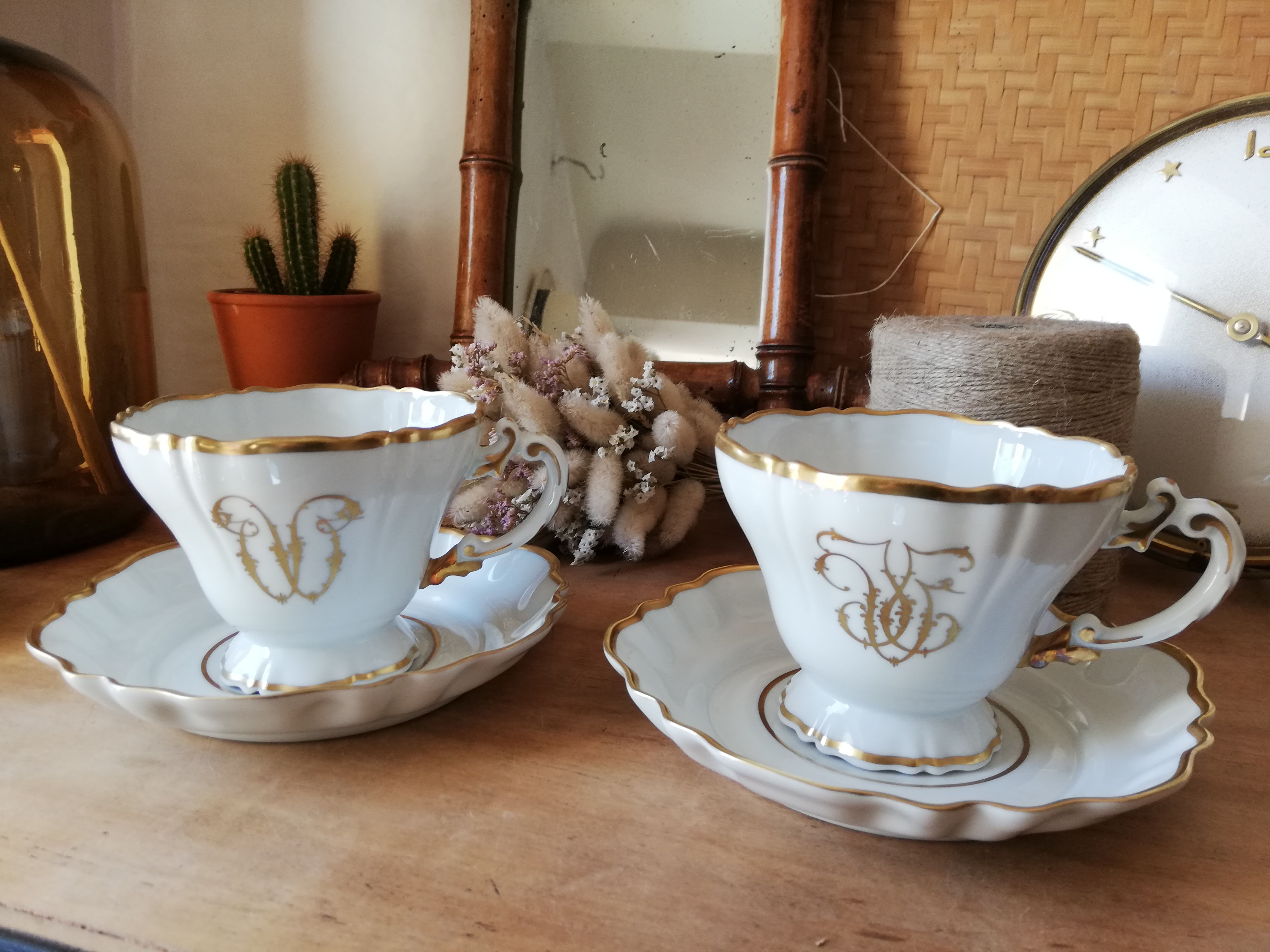 Tête à tête porcelaine avec monogramme