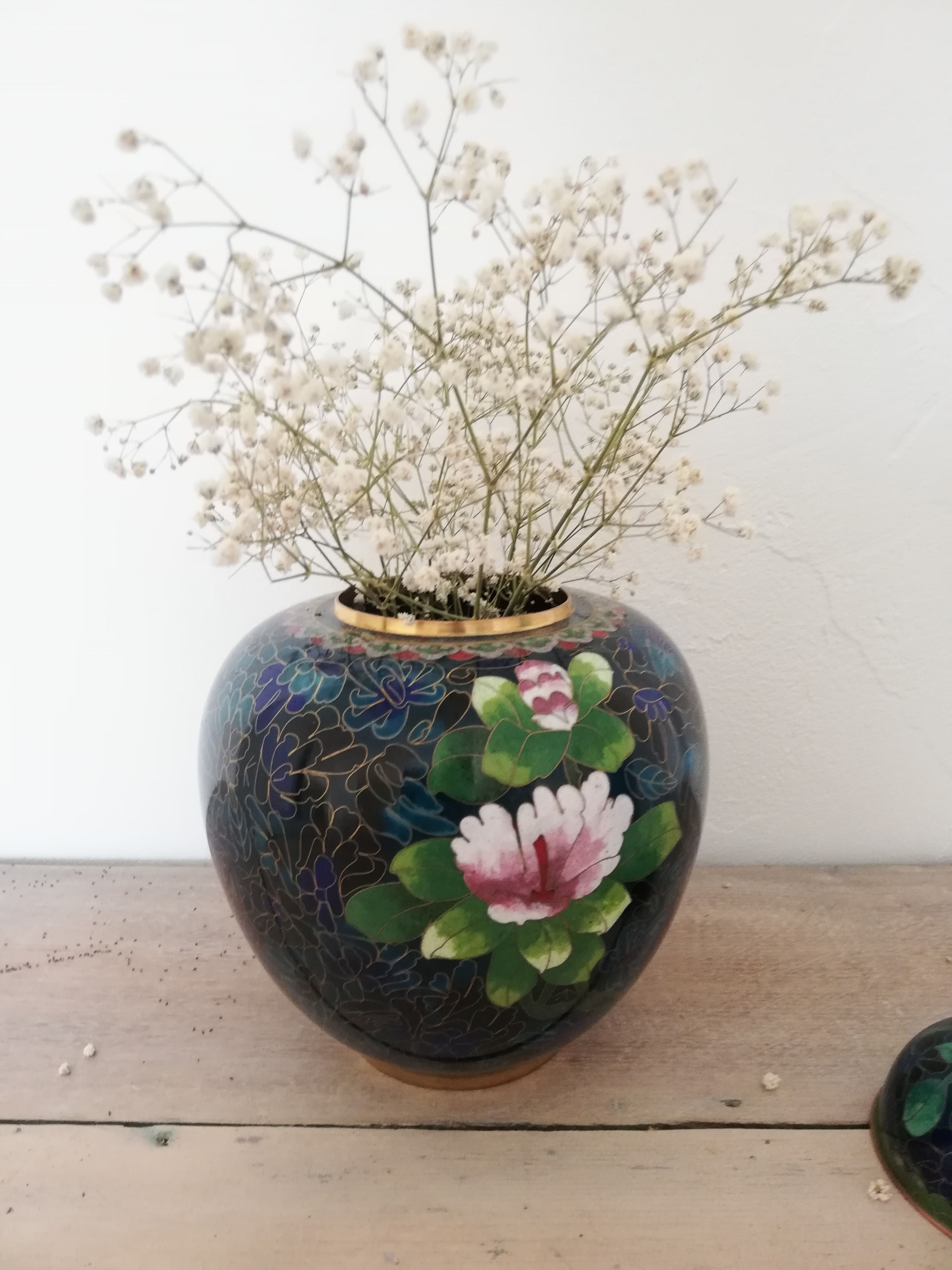 Vase en émaux cloisonnés  DLG de Longwy